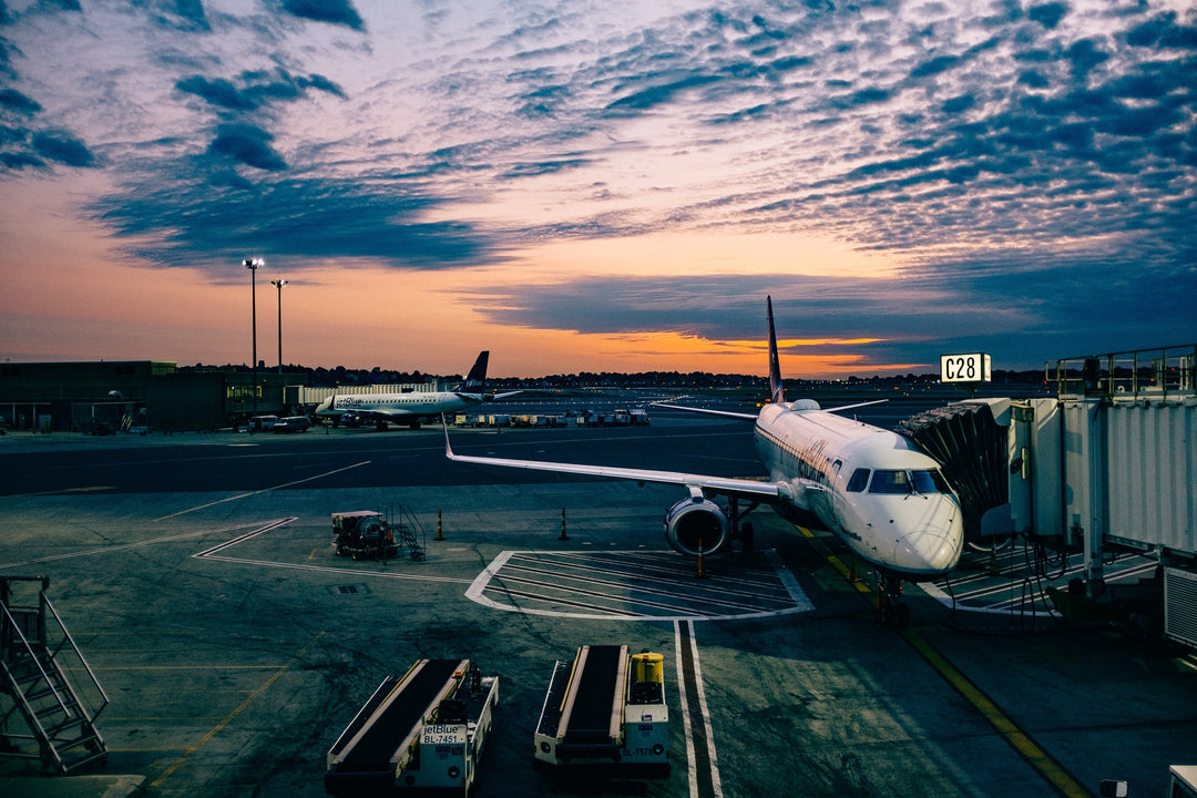 The Ultimate Guide to Staying Healthy on the Road: Top Tips for Travelers